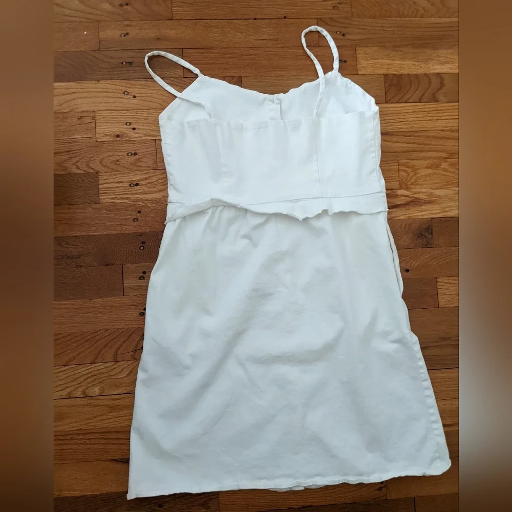 Loup Stretchy White Dress - Picture 5 of 7